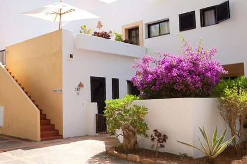 APARTAMENTOS CLUB CALA AZUL 
