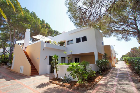Unclassified image, 1 of 41, button - APARTAMENTOS CLUB CALA AZUL (Santa Eulalia del Rio)