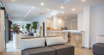 APARTAMENTOS CLUB CALA AZUL