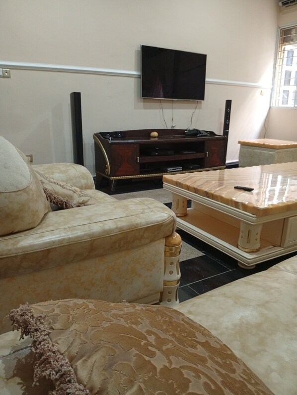 Living area - ANDWERUTH RESIDENCES (Abuja)