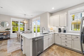 Fridge, microwave, oven, stovetop - Resort Living: 2 Golf Carts + Pets Welcome (Miramar Beach)