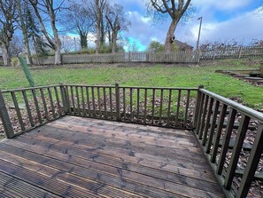 Terrace/patio - Prime Location for Contractors & Professionals working/relocating to Manchester! (Prestwich)