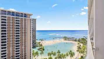 Apartment, Lagoon View (1 Bedroom) | City view