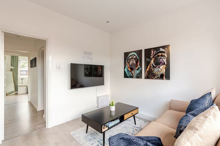 Stylish 2 Bed Private Apartment - Liverpool - *Newly Refurbished* Free Parking - 리버풀