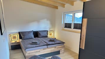 3 soverom, strykejern/-brett, wi-fi (inkludert) og sengetøy