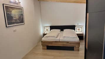 3 Schlafzimmer, Bügeleisen/Bügelbrett, kostenloses WLAN, Bettwäsche