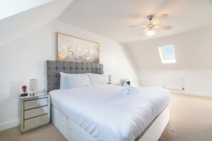 7 Schlafzimmer, Bügeleisen/Bügelbrett, WLAN, Bettwäsche