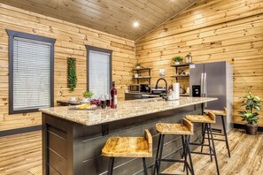 Fridge, microwave, oven, stovetop - Romantic Escape Mountain Cabin-Hot Tub & Fire Pit (Sevierville)