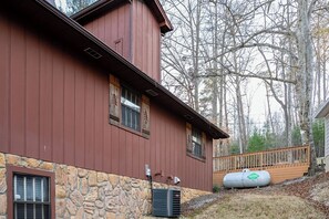 House (3 Bedrooms) | Floor plan - Norris Lake Cabin Dock + Kayaks + Games (Jacksboro)