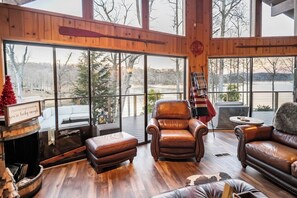 House (3 Bedrooms) | Floor plan - Norris Lake Cabin Dock + Kayaks + Games (Jacksboro)