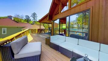 House (3 Bedrooms) | Front of property