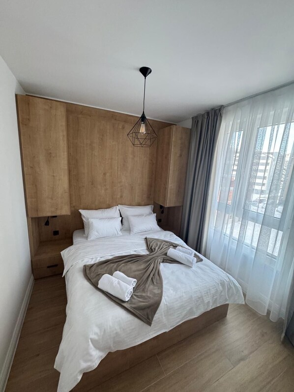 1 bedroom, WiFi, bed sheets