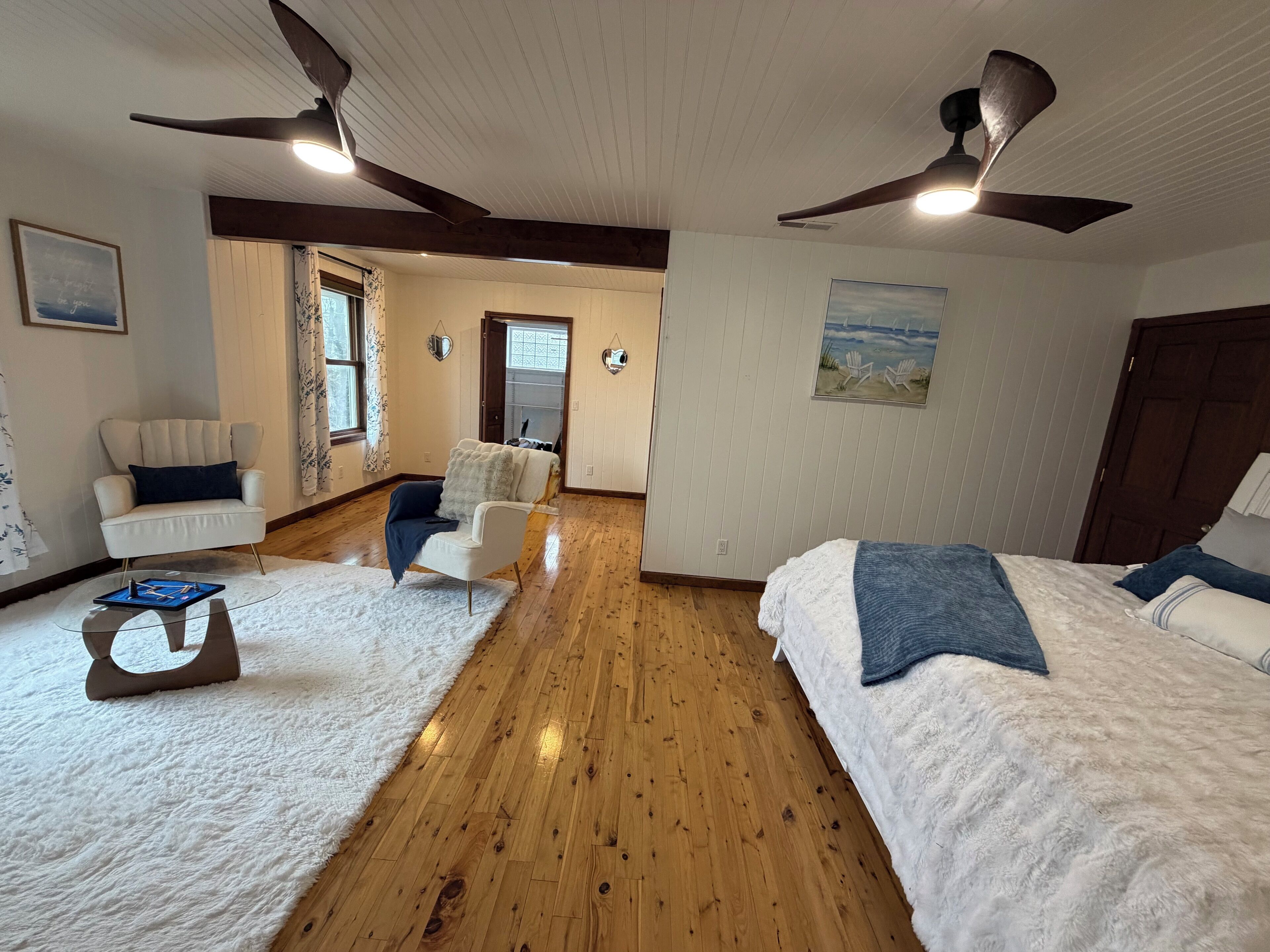 4 quartos, Wi-Fi de cortesia, roupa de cama