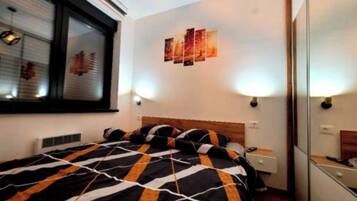 1 bedroom, soundproofing, iron/ironing board, WiFi