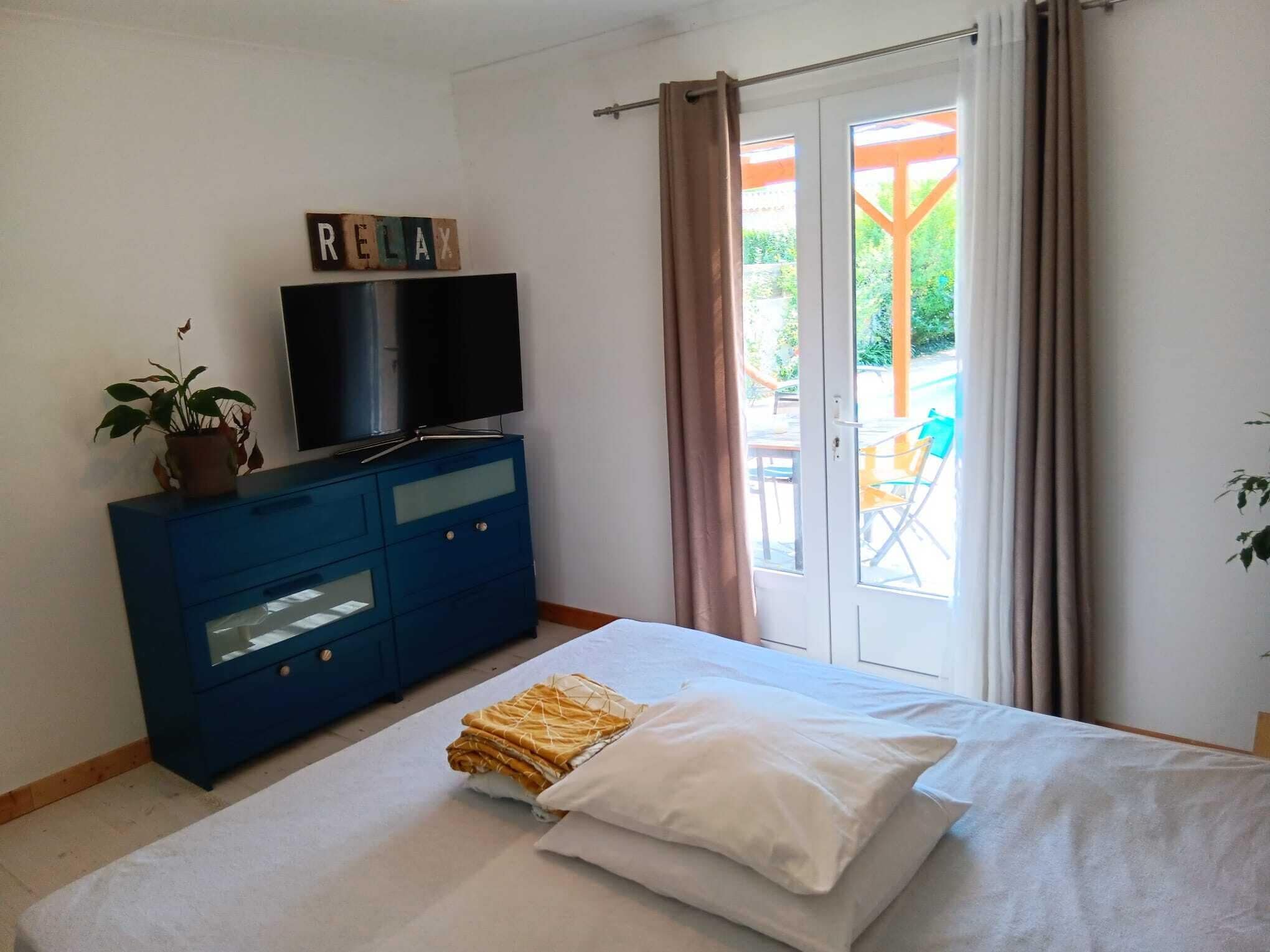 4 chambres, fer et planche à repasser, accès Internet, draps fournis