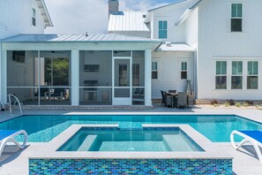 A heated pool - Luxury 5BR 30A Retreat w/ Private Pool (Santa Rosa Beach)