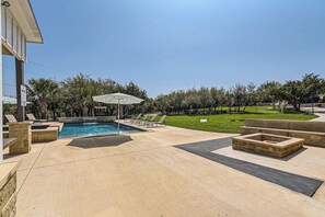 屋外プール、温水プール