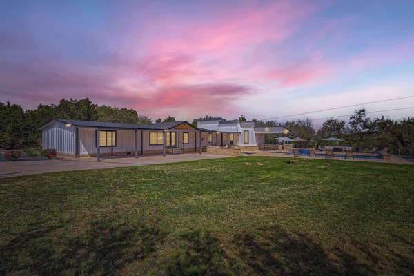 Incredible spacious and large home for the family or friends!