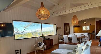 Provencal house with swimming pool and breathtaking view of the Sainte Victoire.