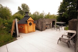 屋外ダイニングエリア