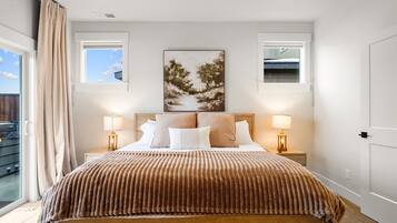 Desk, iron/ironing board, travel crib, WiFi