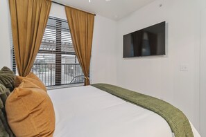 1 chambre, fer et planche à repasser, accès au Wi-Fi (inclus)