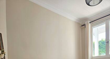 LE JARDIN 28 : Parking Clos gratuit Ă 15mn Ă pied du RER A/E, PARIS/DISNEY