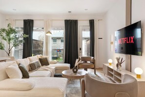 Smart TV, video games, table football - Nordic and Japanese inspired DT Dallas home (Dallas)