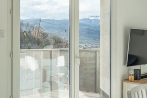 Interior - Elegant 2 bed Apt. private parking, Close to Gare, Valleen Telecabine & Thermes (Saint-Gervais-les-Bains)