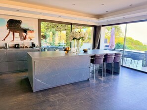 Dining - Luxury Villa - Panoramic Sea View in Cannes (Cannes)