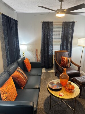 Smart TV -  Urban Oasis ; Brand new chic bungalow with porch and yard. (Jacksonville)