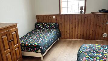 2 多间卧室、床单