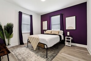 15 slaapkamers, een strijkplank/strijkijzer, wifi, beddengoed