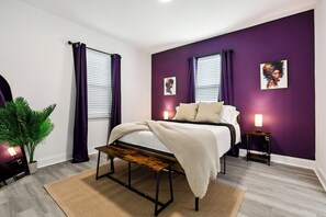 15 slaapkamers, een strijkplank/strijkijzer, wifi, beddengoed