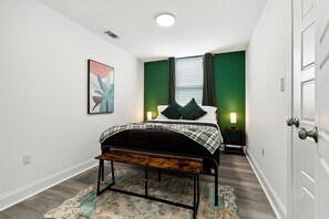15 habitaciones, tabla de planchar con plancha, wifi y ropa de cama 