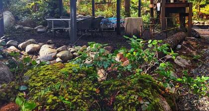 Cascade Rustic Base Camp - large camping lot
