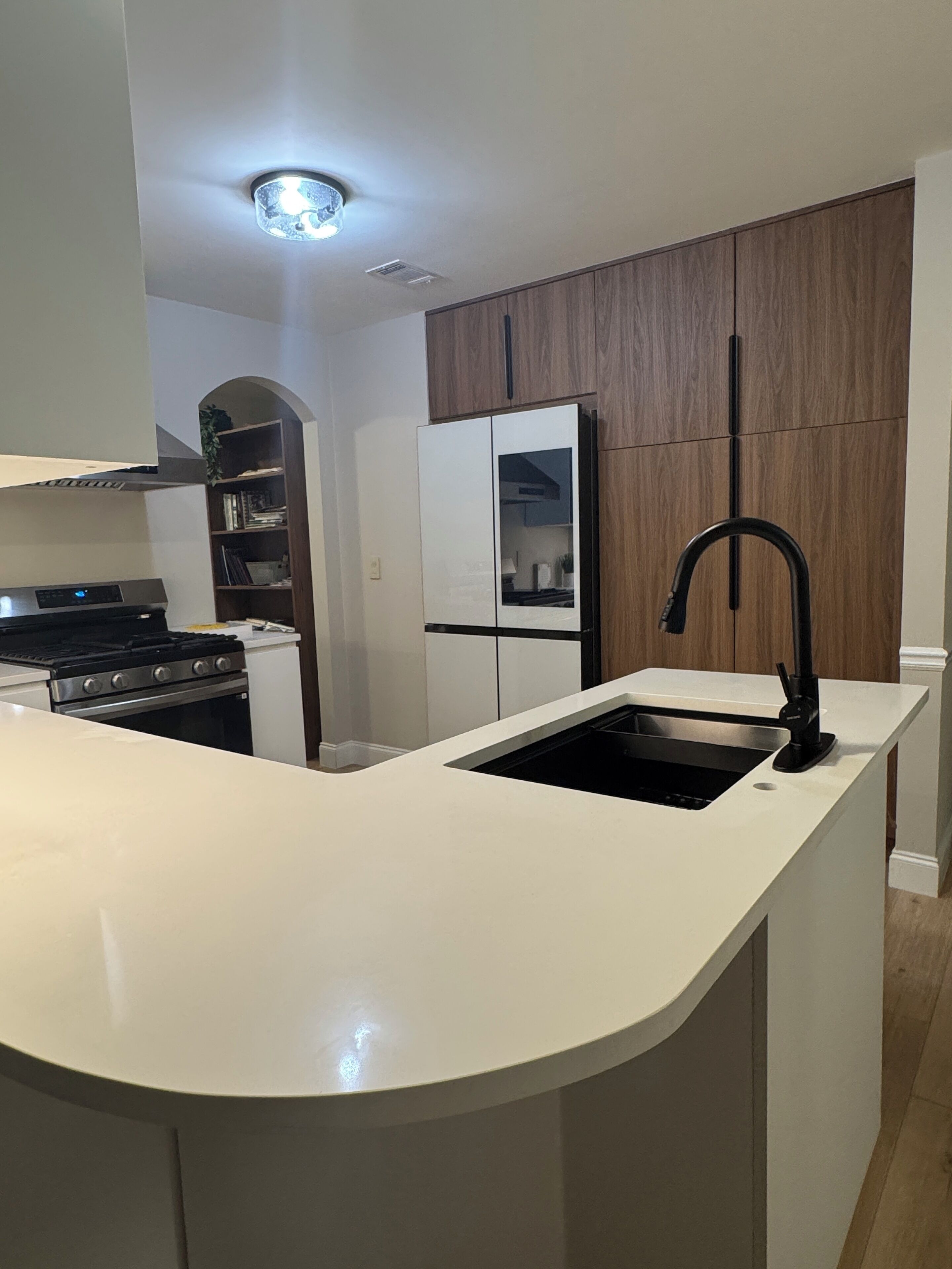 微波炉、烤箱、炉灶