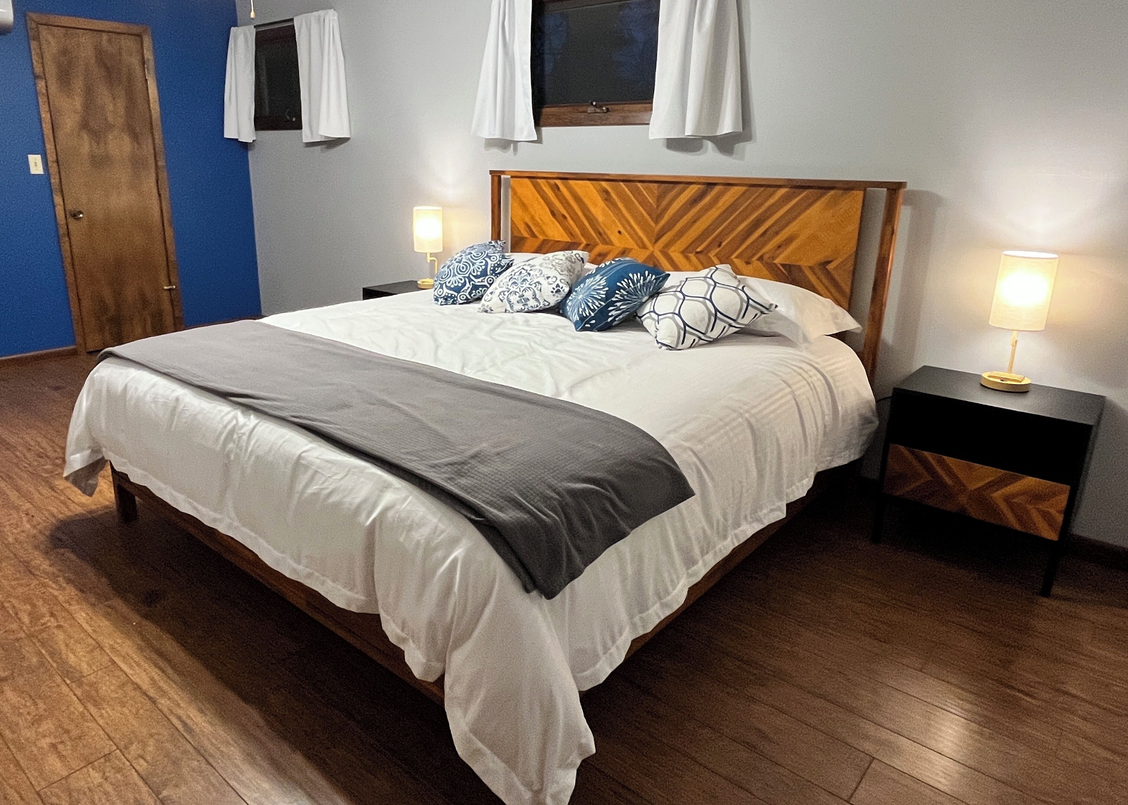 2 bedrooms, desk, iron/ironing board, free WiFi