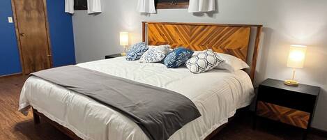 2 bedrooms, desk, iron/ironing board, free WiFi