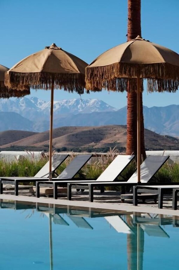 Seasonal outdoor pool