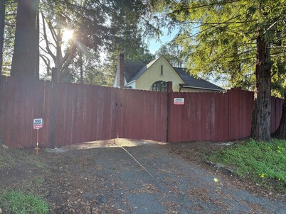 Fence Gated, Storybook Tudor Home, Mount Tam View   3BD/2BA+Office San Anselmo