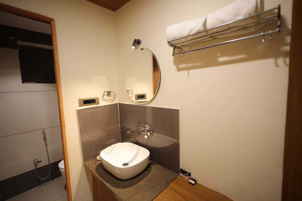 经典客房 | 浴室 | 淋浴设施、免费洗浴用品、毛巾、肥皂