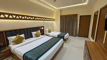 Kamar Superior | Meja kerja, ruang kerja ramah laptop, dan Wi-Fi gratis