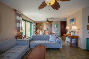 TV - Paradise Stay · Steps from the Beach & Nature (Mata de Plátano)