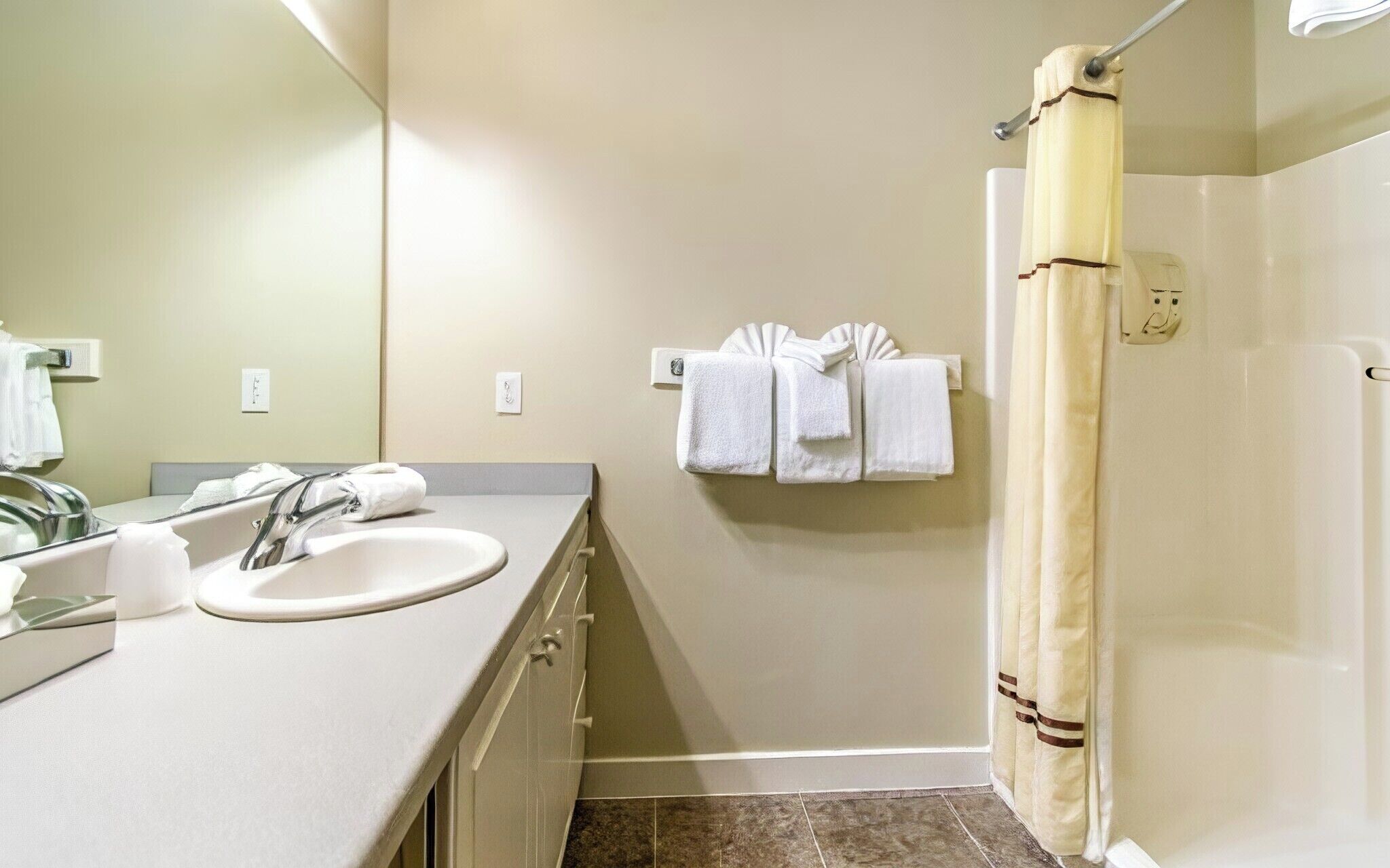 Jetted tub, hair dryer, towels, soap