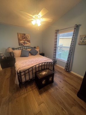 3 Schlafzimmer, Bügeleisen/Bügelbrett, WLAN, Bettwäsche