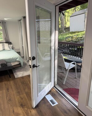 3 habitaciones, escritorio, tabla de planchar con plancha y wifi gratis 