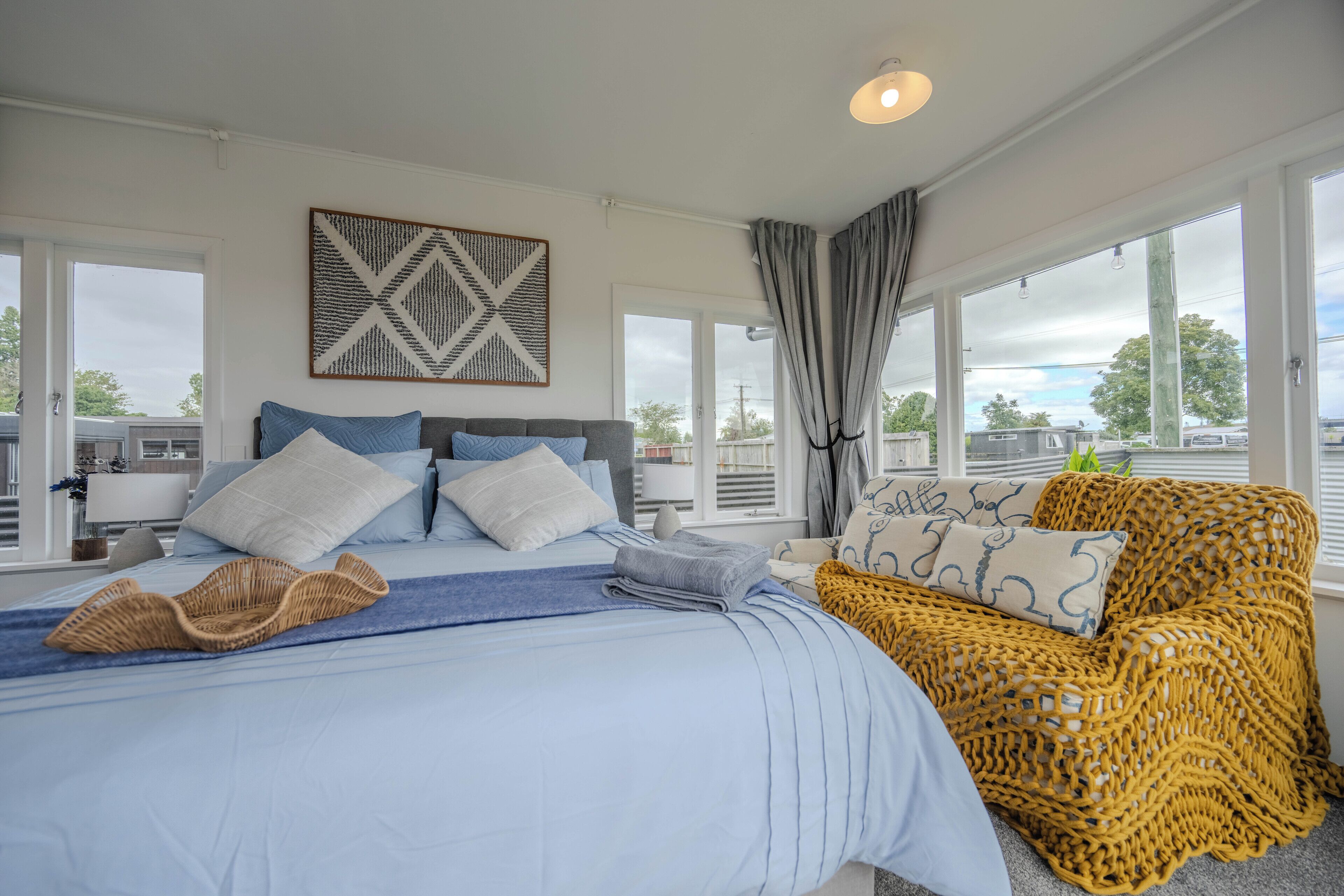 3 bedrooms, iron/ironing board, free WiFi, bed sheets