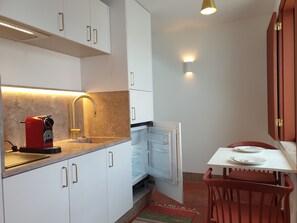 Studio, Pool View | Private kitchen - Monte das Açoteias - Agroturismo (Tavira)