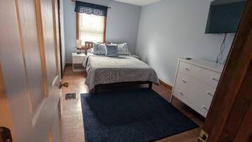 4 habitaciones, escritorio, tabla de planchar con plancha y wifi gratis